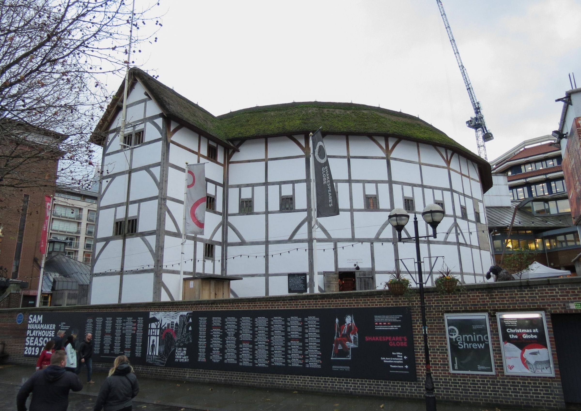Globe theatre london